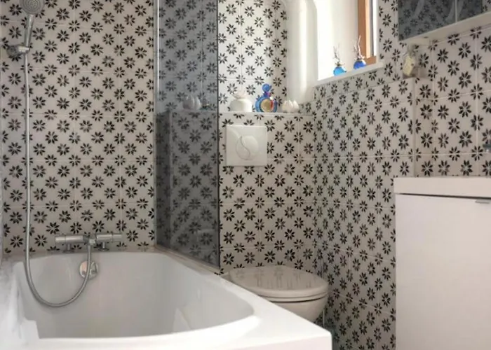 Demeure De Charme A Moulins, Animaux Acceptes - Fr-1-489-532